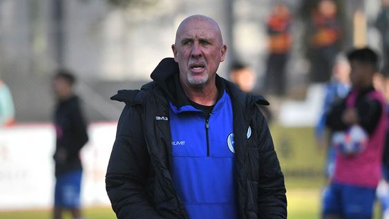 Fútbol Liga Profesional, Godoy Cruz Antonio TOmba vs. Platense en cancha de Gimnasia y Esgrima de Mendoza.Daniel Oldrá Director Técnico de Godoy CruzFoto: José Gutierrez / Los Andes
