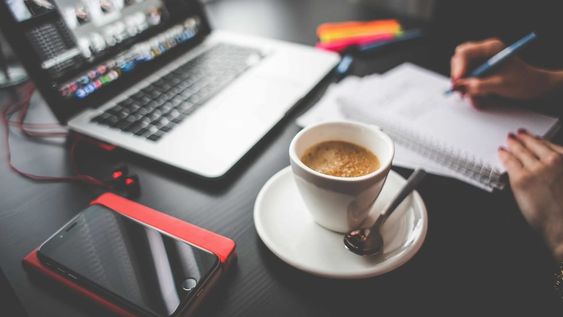 teletrabajo, webinarios y actividades recreativa online son algunas de las herramientas implementadas en Telecom para asistir a sus colaboradores.