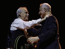 David Lebón y Pedro Aznar, integrantes originales de la banda, reviven las canciones de Serú Girán.