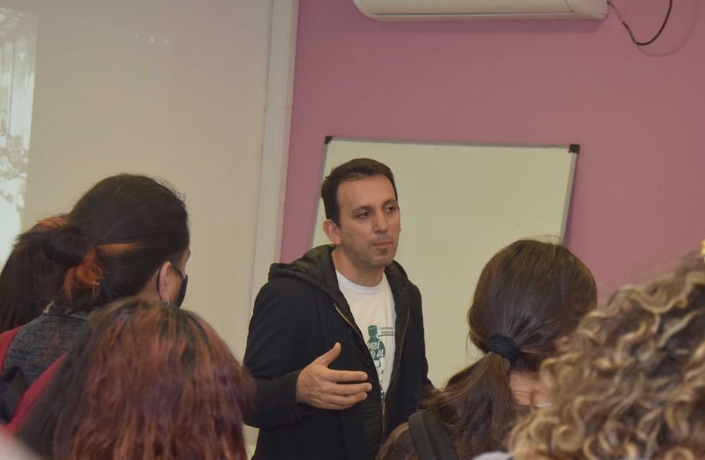 Desarrollo tecnológico e innovación: por qué cada año cientos de jóvenes eligen los cursos de la Casa del Futuro y Conectar Lab