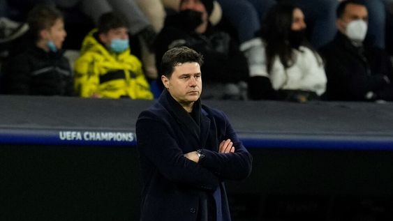 El argentino Mauricio Pochettino impotente. (AP)