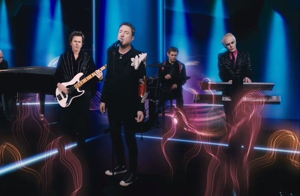 Duran Duran concretó un nuevo paso en su tributo a David Bowie: el videoclip de Five years.
