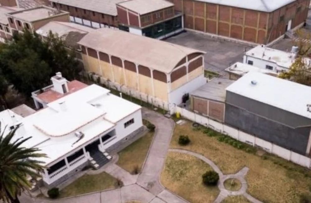 La empresa constituye una de las 8 firmas que consolidaban el 80% del mercado.