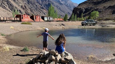 Los Andes | Caminatas junto al arroyo, descansar debajo de los sauces o realizar ascensos a los cerros cercanos son parte de la oferta. Foto: gentileza