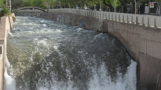 Tras las intensas nevadas registradas este año, la temporada 2024 será un paliativo a los más de 10 años de crisis hídrica en la provincia. | Foto: José Gutiérrez / Los Andes