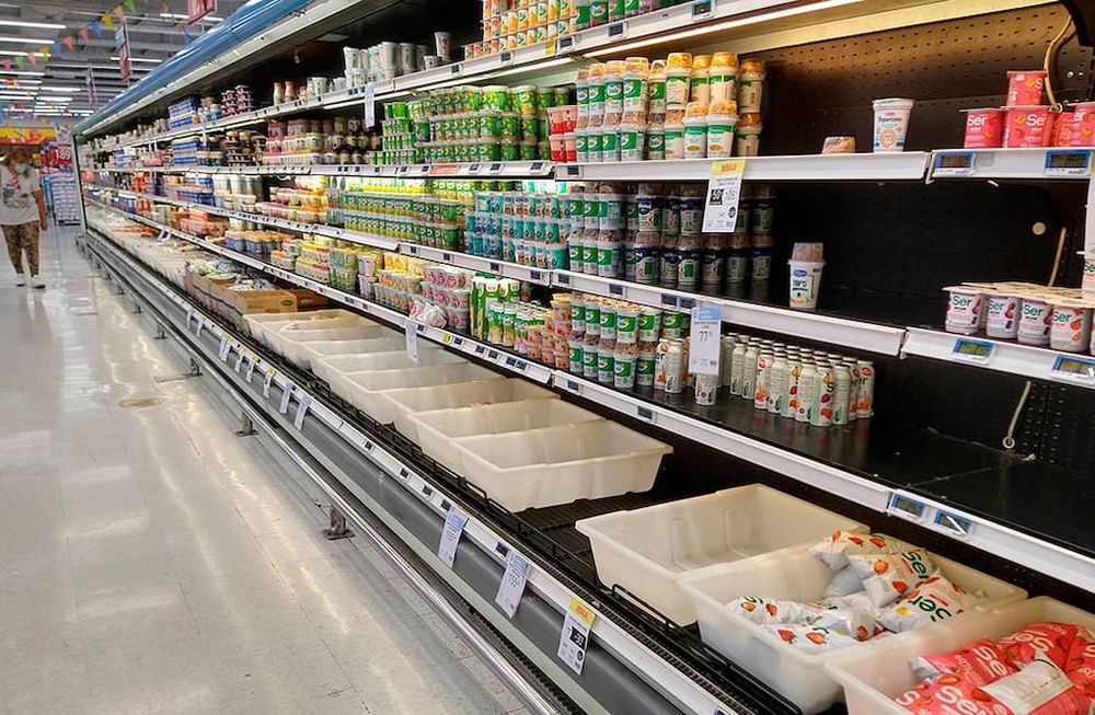 Ya se observan algunos faltantes en las góndolas y la situación podría empeorar si persiste el desabastecimiento de gasoil. Foto: Mariana Villa