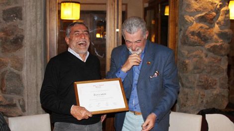 Hombres, vinos y sabores gourmet