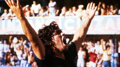 El día que Maradona debutó en Boca oficialmente ante Talleres de Córdoba en la Bombonera. / Gentileza.