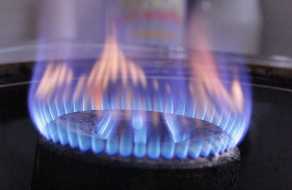 La ventilación adecuada de los ambientes y el control de las instalaciones son, entre otras, algunas de las medidas preventivas.
