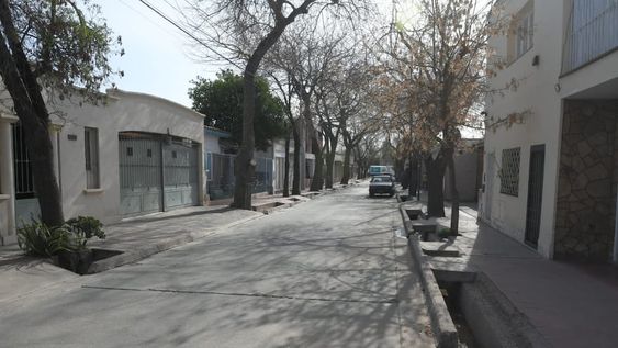Alsina al 2.400, Ciudad. Lugar donde detuvieron al podólogo porteño Germán Berjeli, de 41 años, acusado del asesinato de su esposo. (Ignacio Blanco / Los Andes)