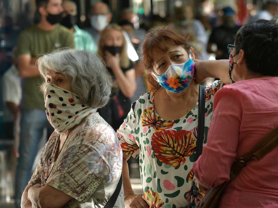 Jubilados que cobran hasta 23.120 pesos y con DNI terminados en 0 cobran este lunes 12 de abril; según informaron desde la ANSES.