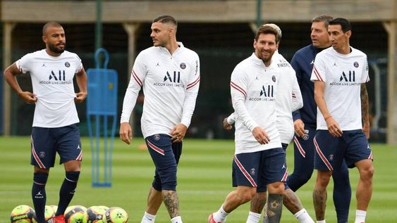 Mauro Icardi, Lionel Messi, Ángel Di María y Leandro Paredes (no está en la foto) son los jugadores argentinos en el París Saint-Germain (PSG).