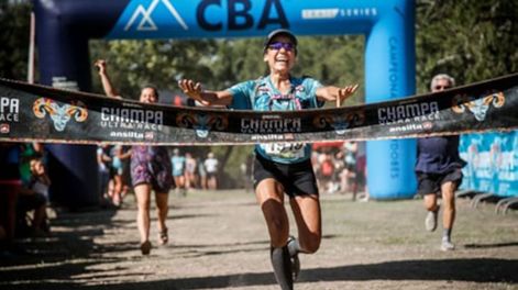 Los Andes | La felicidad de Ayelen todo lo dice. El pasado fin de semana se impuso en los 37K de San Javier, Córdoba.