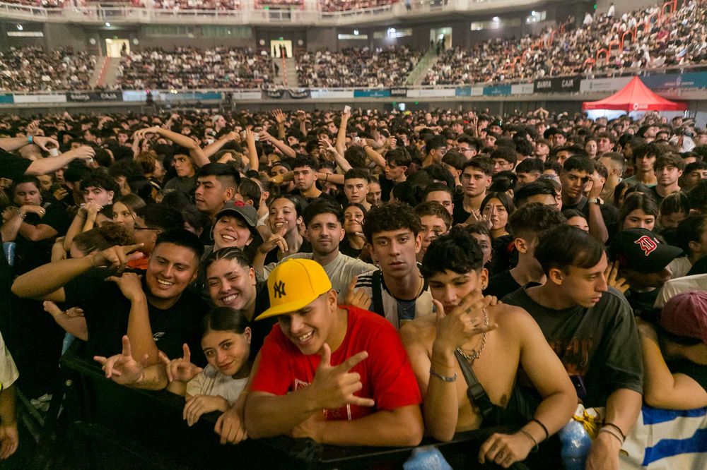 Los fanáticos de Duki presenciaron su paso por Mendoza con Ameri.