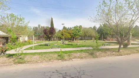 Plazoleta Pedro del Castillo en Guaymallén.