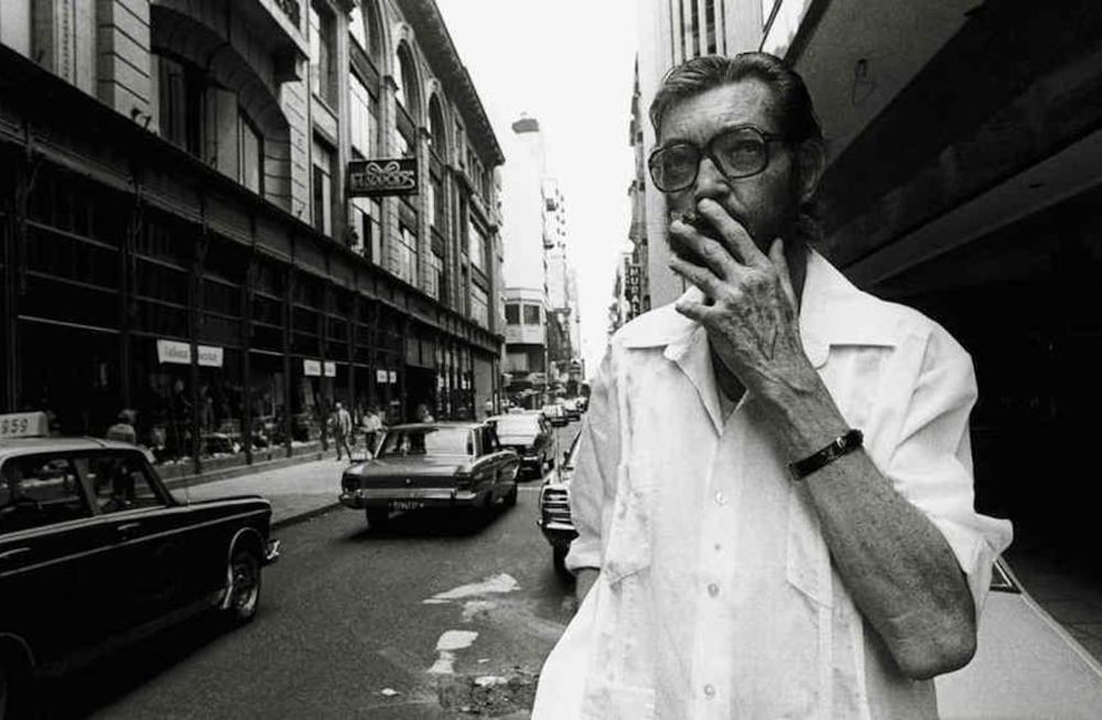 Julio Cortázar murió en París el 12 de febrero de 1984.