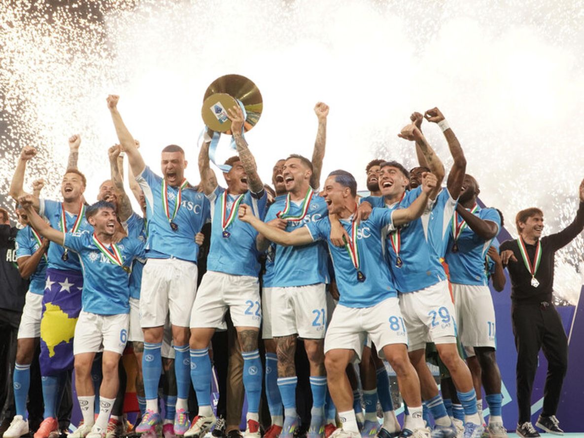 Fútbol. El último Scudetto fue levantado por el Club Napolí