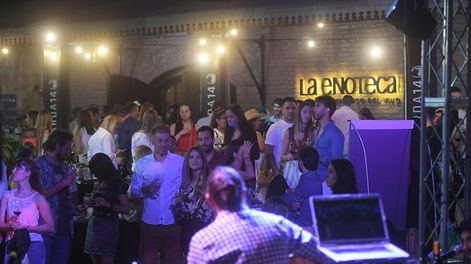 Guarda 14 | La feria de vinos de Guarda14 reunión a más de 400 personas y vinos de 80 bodegas. Foto: Ignacio Blanco / Los Andes