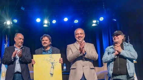 Maipú recibió a Felipe Pigna en una propuesta conjunta con la Universidad Champagnat