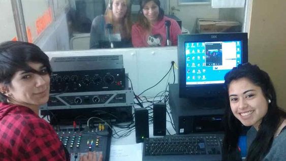 Unos 6 mil estudiantes de Mendoza llegan con las radios escolares a las redes sociales