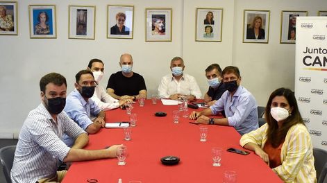 Los Andes | reunion de juntos por cambio  y ucr