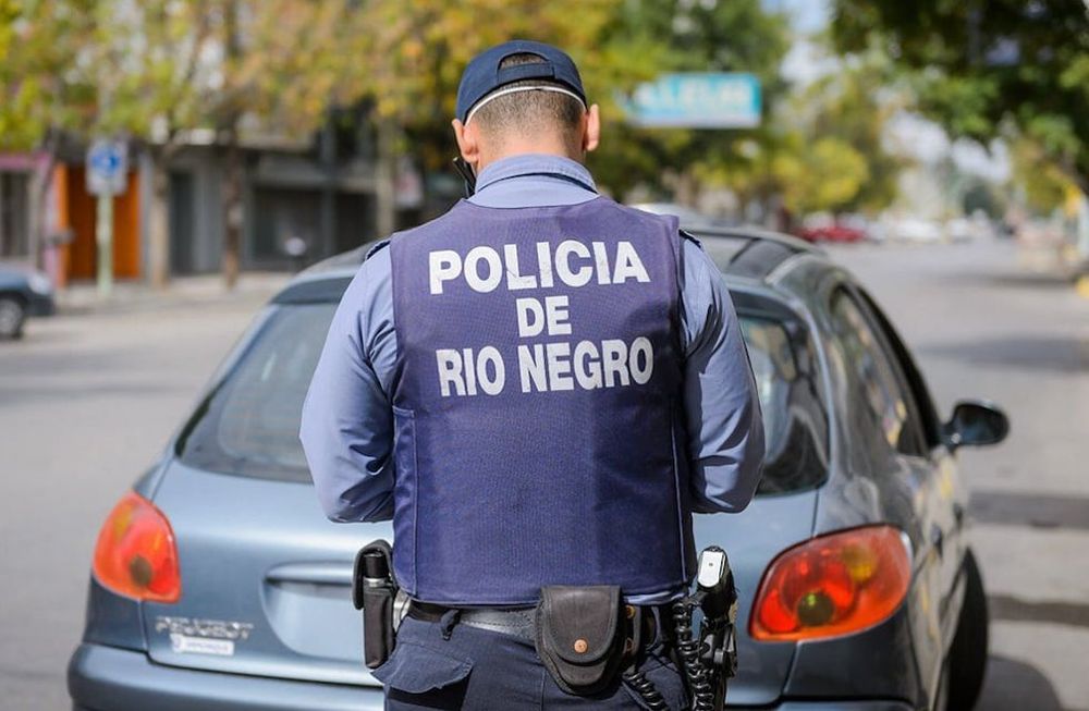 De no creer: Se quiso escapar de un robo en una ¡bici fija!