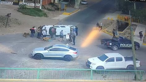 El choque fue registrado por una cámara de seguridad.&nbsp; Ministerio de Seguridad. &nbsp;
