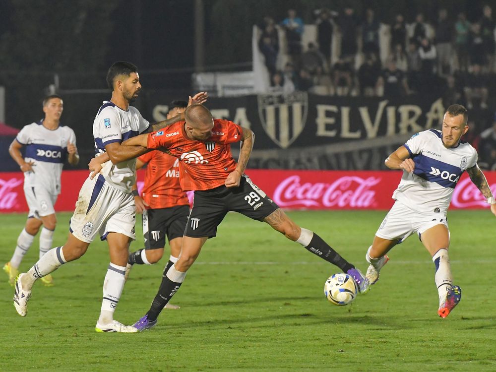 Por la sexta fecha del Torneo Apertura, Gimnasia y Esgrima de Mendoza recibió al Lobo de La Plata. 