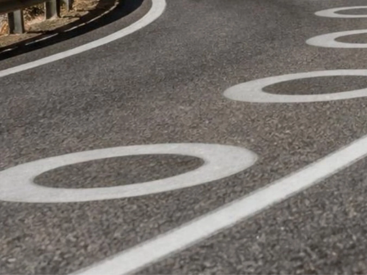 Pintaron círculos en las carreteras de Australia por esta razón.