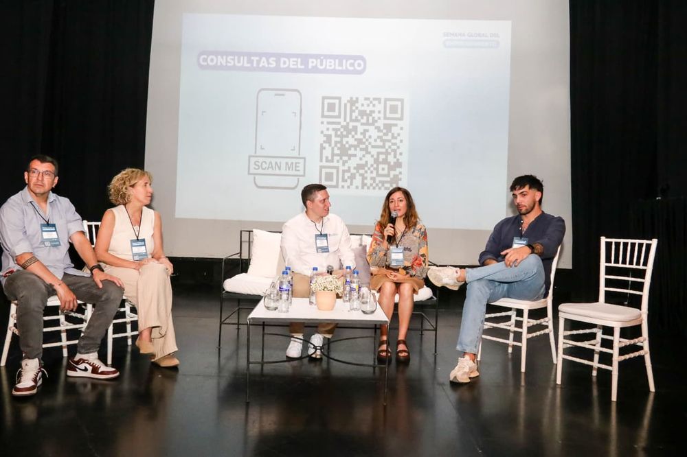Panel de Experiencia de Escalabilidad Emprendedora: referentes locales compartieron aprendizajes, desafíos y claves para hacer crecer sus proyectos.