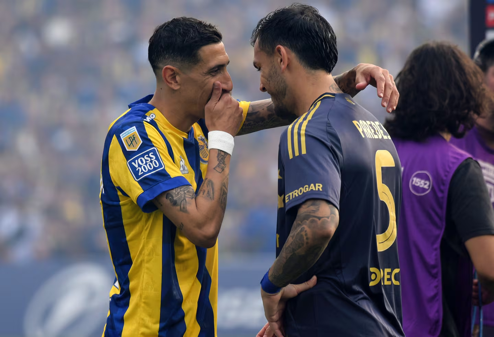 Jerarqu&iacute;a. Sin dudas que los campeones del mundo le aportaron calidad e intensidad al duelo jugado en el Gigante de Arroyito. Amigos inseparables.&nbsp;