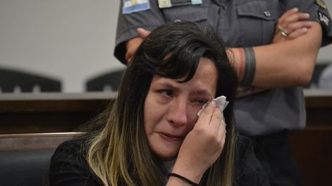 Los Andes | Karen Oviedo, conocida como la envenenadora de Guaymallén, durante el juicio celebrado en el Polo Judicial por doble homicidio.