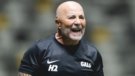 El entrenador de 65 Años, dejó de ser el técinco del Galo.