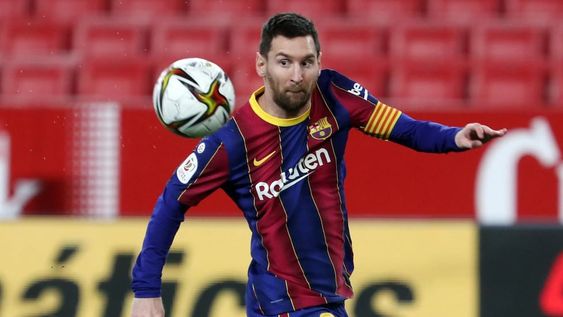 El Manchester City niega haber tenido contacto con Messi, quien reevalúa su futuro en Barcelona