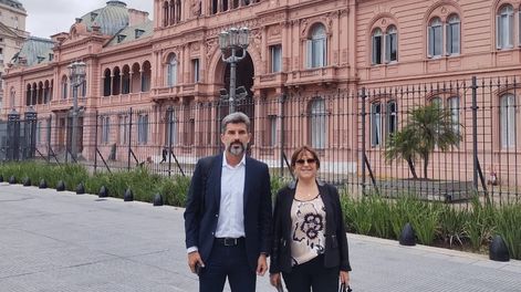 Los Andes | Ulpiano Suárez fue elegido vicepresidente del Foro Nacional de Intendentes Radicales. En la foto, junto a la presidenta, Inés Brizuela, intendenta de La Rioja.
