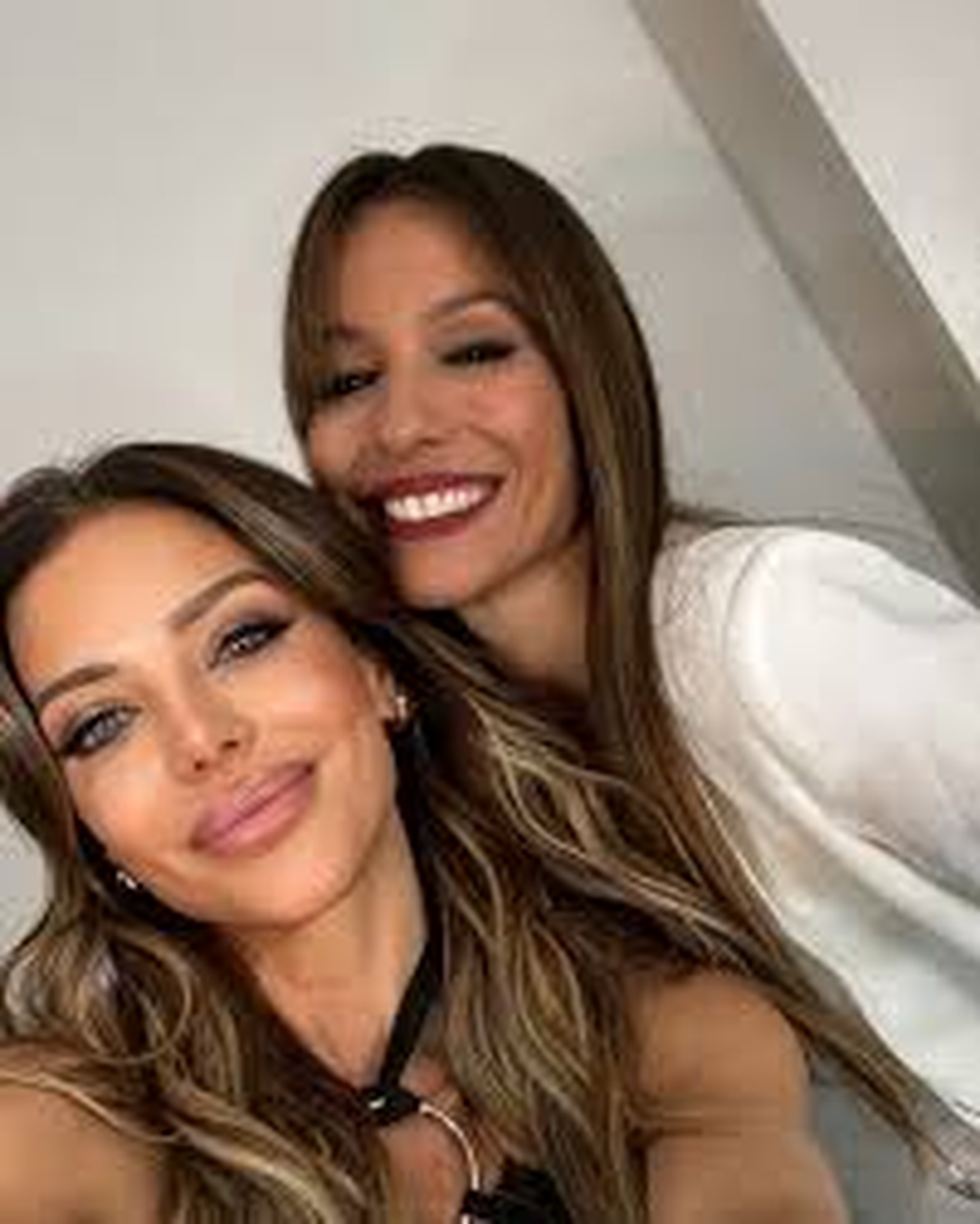 Pampita junto a Evangelina Anderson.