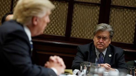 Los Andes | El ex asesor de Trump, Steve Bannon, está acusado de fraude por recaudar plata para construir el muro con México y destinarlo a uso personal.
