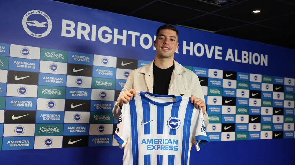 Stefanos Tzimas, jugador del Brighton de la Premier League.