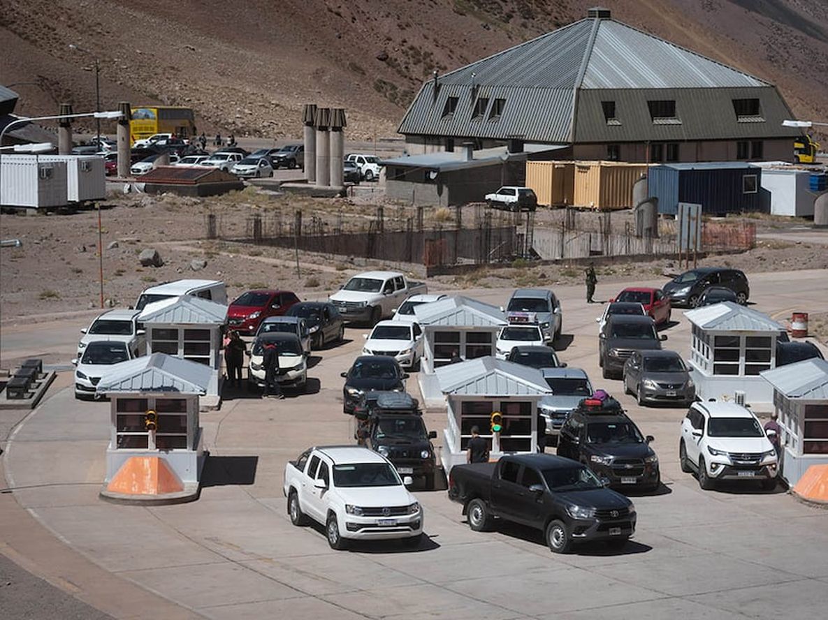 Más de 4.000 personas vinieron de Chile a Mendoza: ¿qué vienen a buscar?Foto: Ignacio Blanco / Los Andes