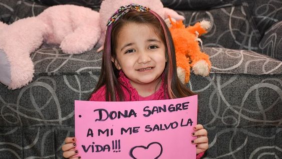 Tamara construyó su casa con ayuda de todos y está en la etapa final de su enfermedad