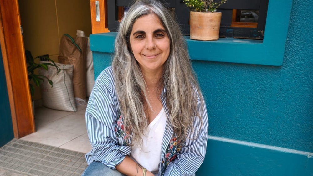 Yemina Betjane, la mendocina que comenzó un emprendimiento único de venta de yerba mate en la provincia