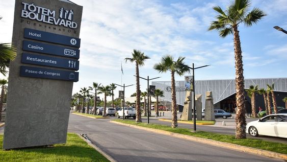 Este ambicioso proyecto abarca la creación de un strip center, una sala de convenciones, un centro médico, un casino y un condominio de 300 departamentos.