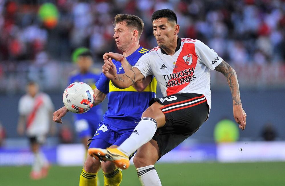 CORONAVIRUS - COVID 19 - ARGENTINA. Superclasico entre River y Boca. Clarín