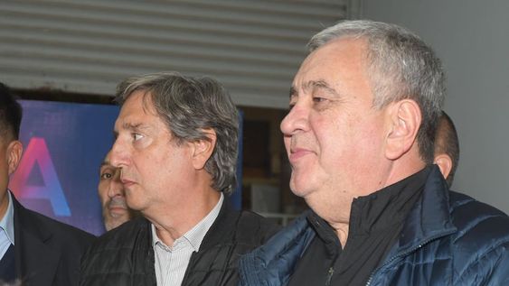 Cierre de campaña de Guillermo Carmona como precandidato a Gobernador y Lliana Paponet Vicegobernador de Mendoza por la lista 502 D del Partido JusticialistaEmir Félix Intendente de San Rafael junto a Rubén Miranda precandidato a Intendente por el departamento de Las Heras Foto: José Gutierrez / Los Andes