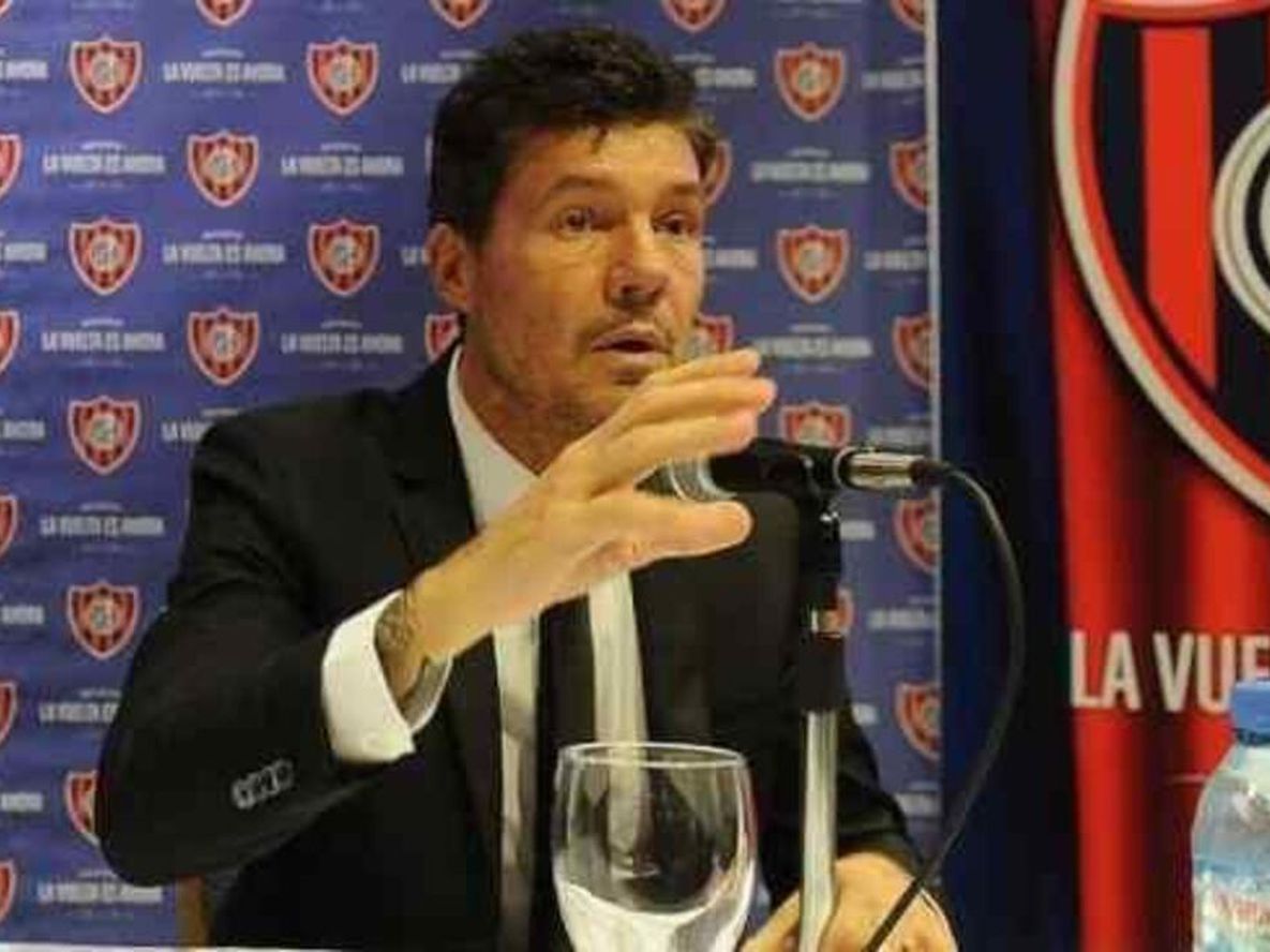 Marcelo Tinelli se reunió esta mañana con Matías Lammens y Horacio Arreceygor para definir quiénes serán los candidatos a reemplazar a Paolo Montero. / Gentileza.