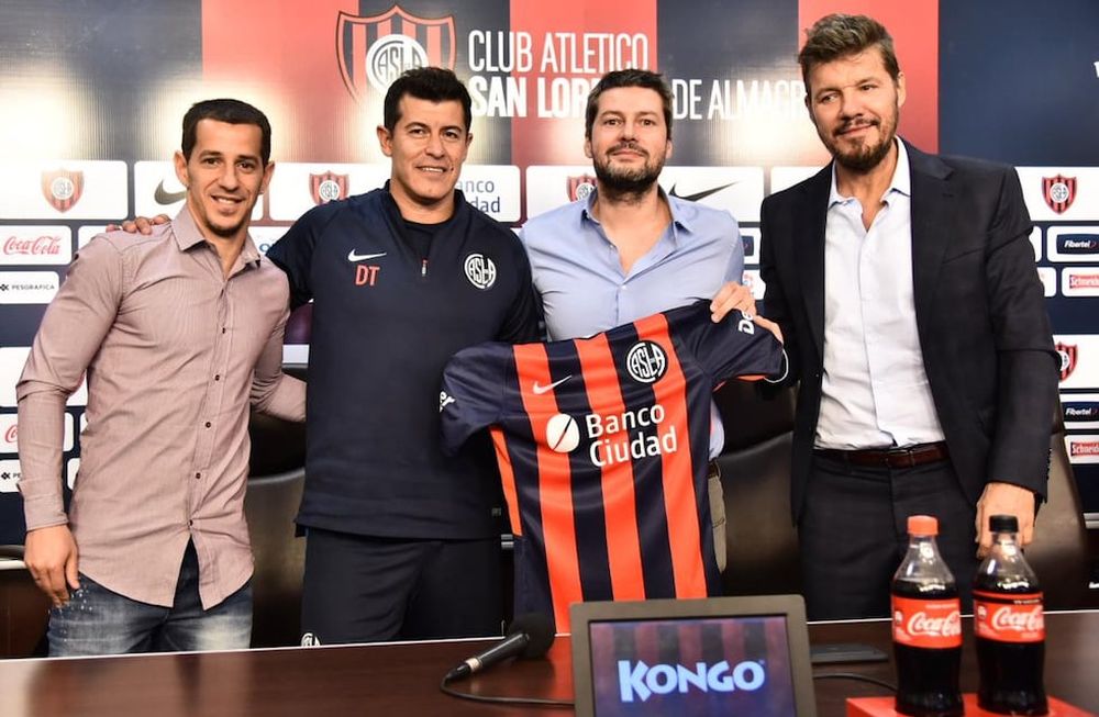 Jorge Almirón fue presentado como el nuevo entrenador de San Lorenzo