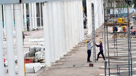 Los Andes | En el último año, creció la cantidad de trabajadores del sector en Mendoza, pero aún el sector no se recupera de la pandemia. Foto: Orlando Pelichotti