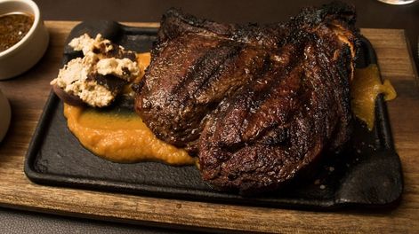 Cada uno de los pasos que propone esta propuesta singular estará maridado con vino de Los Toneles.