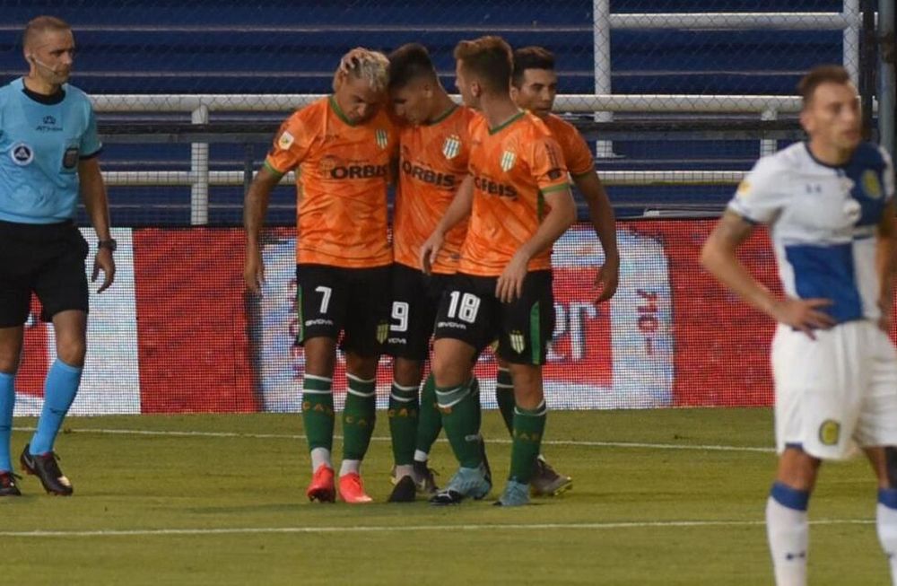 Banfield goleó a Rosario Central en el Gigante de Arroyito por 4-2 y es líder absoluto del grupo 3.. / Gentileza.