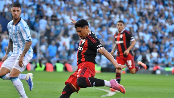 El último duelo entre River y Racing fue por la Copa Argentina. Ganó el Millonario por 1-0 con un gol de Maxi Salas.&nbsp;